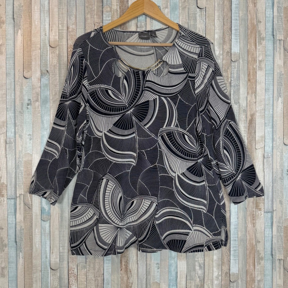 Chicos 2 L Travelers Top Blouse Abstract Keyhole Neck Gold Bar Career Travel